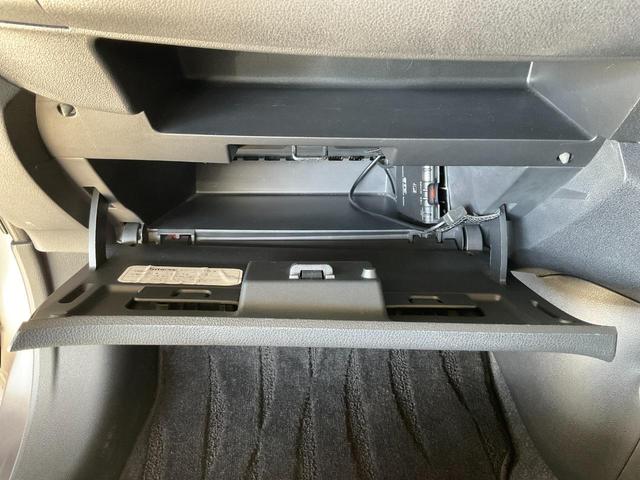 ラティオ Ｇ　後期型／バンパーメッキ加飾／バニティミラー／プッシュ式ＡＡＣ／インテリジェントキー／プッシュエンジンスタート／純正メモリーナビ／フルセグ／ＣＤ／Ｂｌｕｅｔｏｏｔｈ／ＥＴＣ（40枚目）