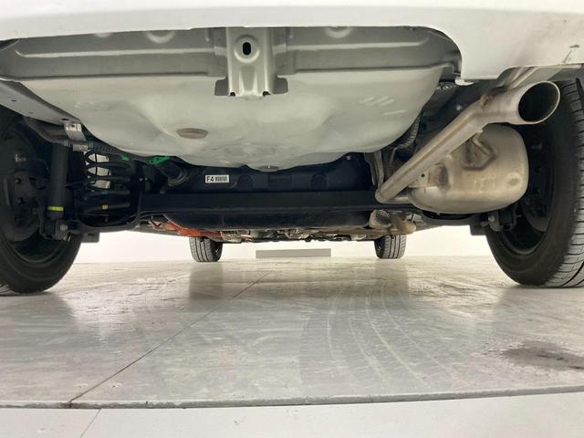 カローラフィールダー ハイブリッド EX 現行型/セーフティセンス(プリクラッシュセーフティ/レーンディパーチャーアラート/ATハイビーム/先行車発進告知/ブラック加飾LEDヘッド/スマートキー/純正ナビ/Bluetooth/ETC/ドラレコ(13枚目)