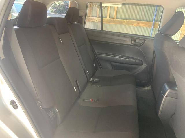 カローラフィールダー ハイブリッド EX 現行型/セーフティセンス(プリクラッシュセーフティ/レーンディパーチャーアラート/ATハイビーム/先行車発進告知/ブラック加飾LEDヘッド/スマートキー/純正ナビ/Bluetooth/ETC/ドラレコ(41枚目)