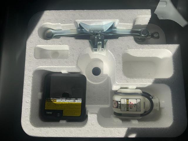 カローラフィールダー ハイブリッド EX 現行型/セーフティセンス(プリクラッシュセーフティ/レーンディパーチャーアラート/ATハイビーム/先行車発進告知/ブラック加飾LEDヘッド/スマートキー/純正ナビ/Bluetooth/ETC/ドラレコ(45枚目)