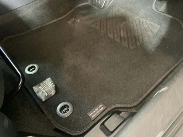 カローラフィールダー ハイブリッド EX 現行型/セーフティセンス(プリクラッシュセーフティ/レーンディパーチャーアラート/ATハイビーム/先行車発進告知/ブラック加飾LEDヘッド/スマートキー/純正ナビ/Bluetooth/ETC/ドラレコ(60枚目)