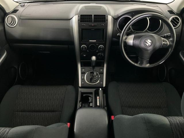 エスクード XG 4WD/カロッツェリアナビ(CD・DVD・地デジ・BT)/ETC/クルーズコントロール/HIDヘッドランプ/オートライト/フォグランプ/純正17インチAW/オートエアコン/前席シートヒーター/キーレス(11枚目)