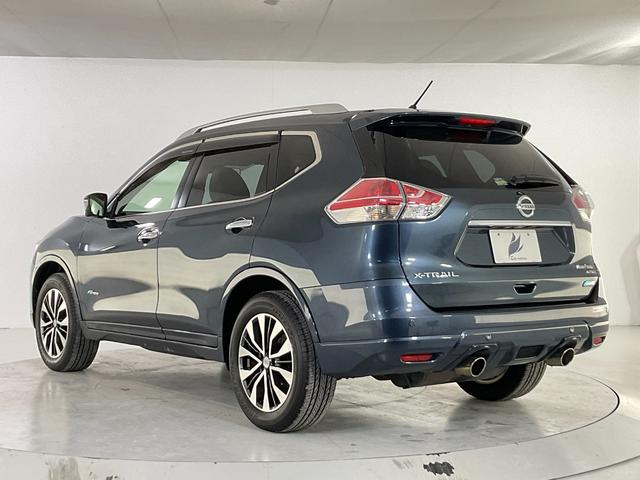 エクストレイル モード・プレミアハイブリッドエマージェンシブレーキＰ　４ＷＤ／コネクトナビシステム（カーウイングス対応ＳＤナビ／アラウンドビュー／パーキングアシスト／ＢＳＷ／クルコン／ルーフレール／エマブレ／ＬＥＤヘッド／Ｆフォグ／ＬＥＤデイライト／革シート／ＥＴＣ（5枚目）