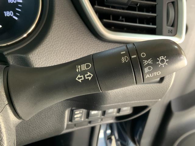 エクストレイル モード・プレミアハイブリッドエマージェンシブレーキＰ　４ＷＤ／コネクトナビシステム（カーウイングス対応ＳＤナビ／アラウンドビュー／パーキングアシスト／ＢＳＷ／クルコン／ルーフレール／エマブレ／ＬＥＤヘッド／Ｆフォグ／ＬＥＤデイライト／革シート／ＥＴＣ（42枚目）