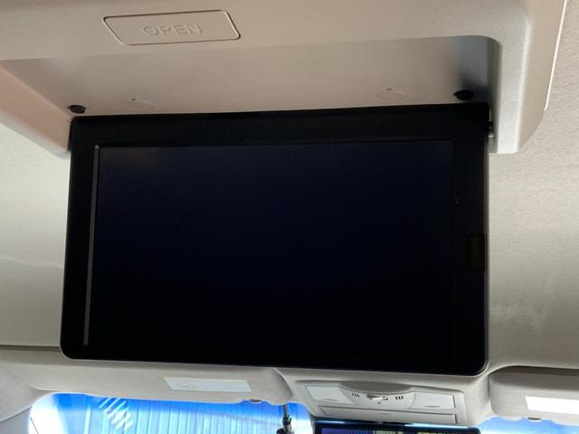 エルグランド ３５０ハイウェイスタープレミアム　４ＷＤ／純正フリップダウンモニター／アラウンドビュー／黒革／純正ナビ／純正ドラレコ／ＥＴＣ／３６０度セーフティアシスト／両側パワスラ／パワーＢドア／ＬＥＤヘッド／社外ＡＷ／前席Ｐシート・シートヒーター（21枚目）