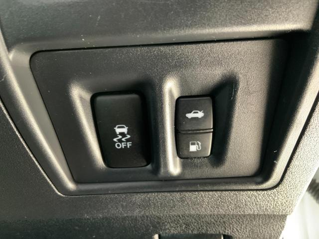 ＩＳ ＩＳ２５０Ｃ　バージョンＬ　白革／プリクラッシュセーフティセット（衝突軽減／レーダークルコン）／純正ＨＤＤナビ／Ｂカメラ／ＥＴＣ／ＨＩＤヘッドランプ／オートライト／フォグランプ／純正１７インチＡＷ／前席シートヒーター・Ｐシート（21枚目）