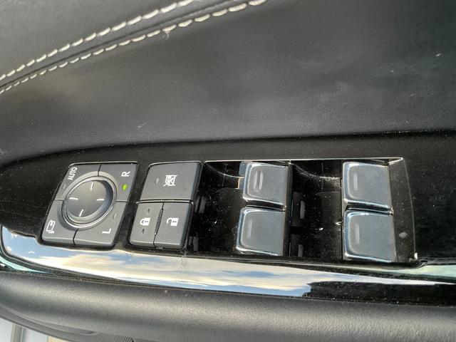 �E�B���h�E�X�C�b�`�܂��w�g�p�p�x�������^�]�ȑ��̃X�C�b�`�܂��B�ڗ������Ȃ��Y��ȏ�Ԃ�ۂ��Ă��܂��B�x