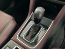 必ず使用するシフトレバー。確りと確認したいですね。