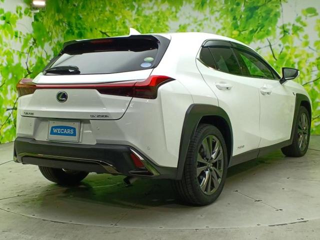ＵＸ ＵＸ２５０ｈ　Ｆスポーツ　保証書／純正　ＳＤナビ／衝突安全装置／シートヒーター／車線逸脱防止支援システム／シート　フルレザー／電動バックドア／ヘッドランプ　ＬＥＤ／Ｂｌｕｅｔｏｏｔｈ接続／ＥＴＣ／ＥＢＤ付ＡＢＳ　革シート（3枚目）