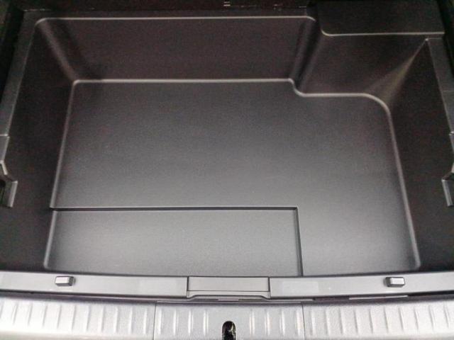 CT CT200hバージョンC 純正 HDDナビ/シートヒーター/ヘッドランプ HID/ETC/EBD付ABS/横滑り防止装置/アイドリングストップ/バックモニター/地上波デジタルチューナー/DVD/エアバッグ 運転席 バックカメラ(24枚目)