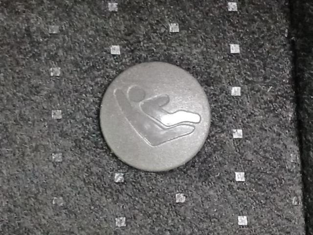 CT CT200hバージョンC 純正 HDDナビ/シートヒーター/ヘッドランプ HID/ETC/EBD付ABS/横滑り防止装置/アイドリングストップ/バックモニター/地上波デジタルチューナー/DVD/エアバッグ 運転席 バックカメラ(41枚目)