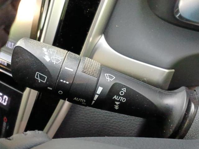 国産車から輸入車まで多様なお客様のニーズのお応えできるように、全国規模で豊富な在庫展開！車のことならＷＥＣＡＲＳへ！