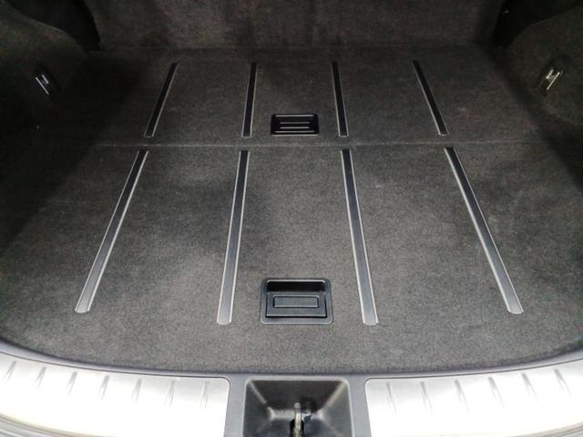 ＷＥＣＡＲＳでは各商談席に大型モニターをご用意しております！見やすい大画面でゆったりと全国の在庫をご覧いただけます！是非ご来店お待ちしております！