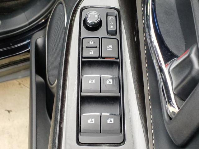 ＷＥＣＡＲＳ（ウィーカーズ）は全国２５０店舗展開！作業の都合上、車両をご覧頂けない場合がございます。来店前にお問合せ下さい