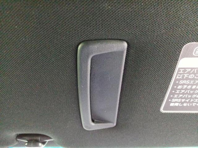 ＷＥＣＡＲＳでは各商談席に大型モニターをご用意しております！見やすい大画面でゆったりと全国の在庫をご覧いただけます！是非ご来店お待ちしております！