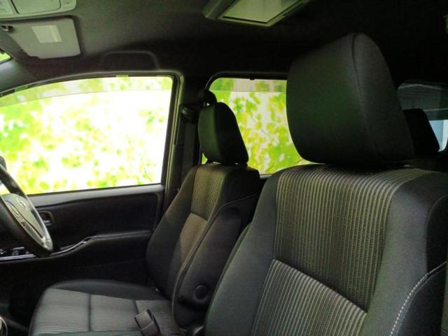 ヴォクシー ZSキラメキ 新品タイヤ/保証書/純正 SDナビ/フリップダウンモニター/衝突安全装置/両側電動スライドドア/ヘッドランプ LED/ETC/EBD付ABS/横滑り防止装置/アイドリングストップ/フルセグTV 記録簿(7枚目)