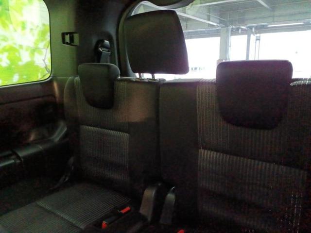 ヴォクシー ZSキラメキ 新品タイヤ/保証書/純正 SDナビ/フリップダウンモニター/衝突安全装置/両側電動スライドドア/ヘッドランプ LED/ETC/EBD付ABS/横滑り防止装置/アイドリングストップ/フルセグTV 記録簿(19枚目)