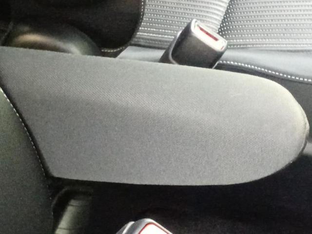 ヴォクシー ZSキラメキ 新品タイヤ/保証書/純正 SDナビ/フリップダウンモニター/衝突安全装置/両側電動スライドドア/ヘッドランプ LED/ETC/EBD付ABS/横滑り防止装置/アイドリングストップ/フルセグTV 記録簿(33枚目)