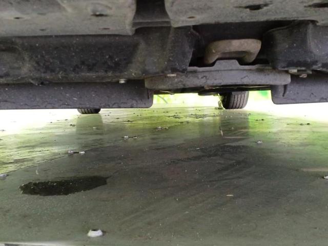 ヴォクシー ZSキラメキ 新品タイヤ/保証書/純正 SDナビ/フリップダウンモニター/衝突安全装置/両側電動スライドドア/ヘッドランプ LED/ETC/EBD付ABS/横滑り防止装置/アイドリングストップ/フルセグTV 記録簿(49枚目)