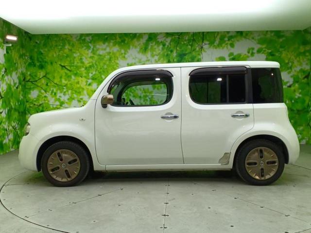 キューブ 15X Vセレクション80thスペシャルカラーLtd 新品タイヤ/純正 SDナビ/パーキングアシスト バックガイド/Bluetooth接続/ETC/EBD付ABS/アイドリングストップ/バックモニター/フルセグTV/エアバッグ 運転席 バックカメラ(2枚目)