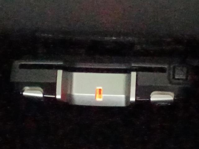 キューブ 15X Vセレクション80thスペシャルカラーLtd 新品タイヤ/純正 SDナビ/パーキングアシスト バックガイド/Bluetooth接続/ETC/EBD付ABS/アイドリングストップ/バックモニター/フルセグTV/エアバッグ 運転席 バックカメラ(27枚目)