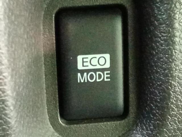 キューブ 15X Vセレクション80thスペシャルカラーLtd 新品タイヤ/純正 SDナビ/パーキングアシスト バックガイド/Bluetooth接続/ETC/EBD付ABS/アイドリングストップ/バックモニター/フルセグTV/エアバッグ 運転席 バックカメラ(34枚目)