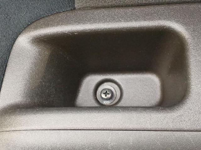 キューブ 15X Vセレクション80thスペシャルカラーLtd 新品タイヤ/純正 SDナビ/パーキングアシスト バックガイド/Bluetooth接続/ETC/EBD付ABS/アイドリングストップ/バックモニター/フルセグTV/エアバッグ 運転席 バックカメラ(40枚目)