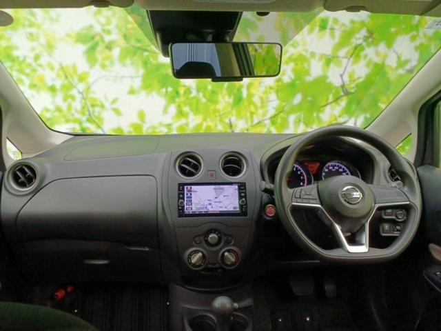 ノート X 保証書/純正 SDナビ/インテリジェントルームミラー/アラウンドビューモニター/Bluetooth接続/ETC/EBD付ABS/フルセグTV/禁煙車/エアバッグ 運転席/エアバッグ 助手席 記録簿(8枚目)