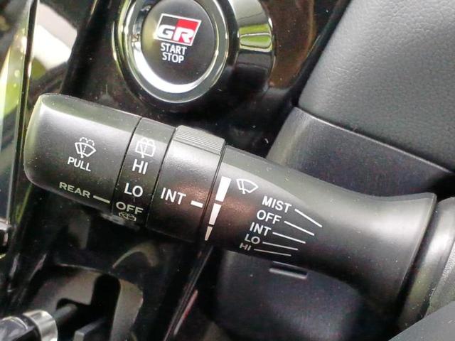 プリウスアルファ Ｓツーリングセレクション・ＧＲスポーツ　新品タイヤ／保証書／純正　９インチ　ＳＤナビ／シート　ハーフレザー／ヘッドランプ　ＬＥＤ／Ｂｌｕｅｔｏｏｔｈ接続／ＥＴＣ／ＥＢＤ付ＡＢＳ／横滑り防止装置／アイドリングストップ／バックモニター　記録簿（17枚目）