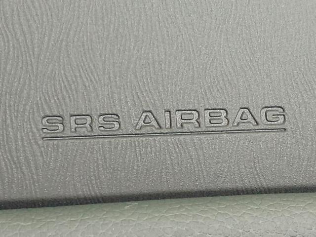 プリウスアルファ Ｓツーリングセレクション・ＧＲスポーツ　新品タイヤ／保証書／純正　９インチ　ＳＤナビ／シート　ハーフレザー／ヘッドランプ　ＬＥＤ／Ｂｌｕｅｔｏｏｔｈ接続／ＥＴＣ／ＥＢＤ付ＡＢＳ／横滑り防止装置／アイドリングストップ／バックモニター　記録簿（42枚目）