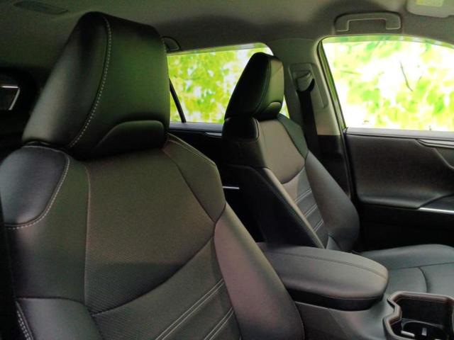 RAV4 4WD G 保証書/純正 10インチ SDナビ/衝突安全装置/シートヒーター/パノラミックビューモニター/車線逸脱防止支援システム/シート 合皮/電動バックドア/ドライブレコーダー 純正/ヘッドランプ LED(4枚目)