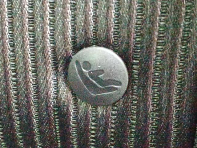 セレナ eパワーハイウェイスターV 新品タイヤ/エアロ/保証書/純正 SDナビ/フリップダウンモニター/インテリジェントルームミラー/衝突安全装置/両側電動スライドドア/アラウンドビューモニター/車線逸脱防止支援システム 全周囲カメラ(39枚目)