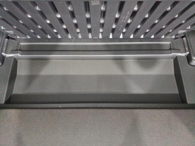 シエンタ ハイブリッドZ 新品タイヤ/保証書/純正 11インチ SDナビ/衝突安全装置/両側電動スライドドア/シートヒーター 前席/車線逸脱防止支援システム/ドライブレコーダー 前後/ヘッドランプ LED/USBジャック(24枚目)