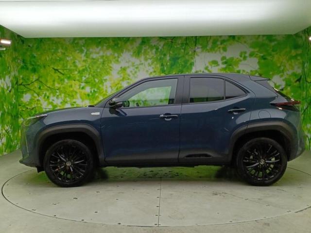 ヤリスクロス ハイブリッドZウルバーノ 保証書/ディスプレイオーディオ8インチ/トヨタセーフティセンス/シートヒーター/パノラミックビューモニター/車線逸脱防止支援システム/電動バックドア/ドライブレコーダー 前後 衝突被害軽減システム(2枚目)