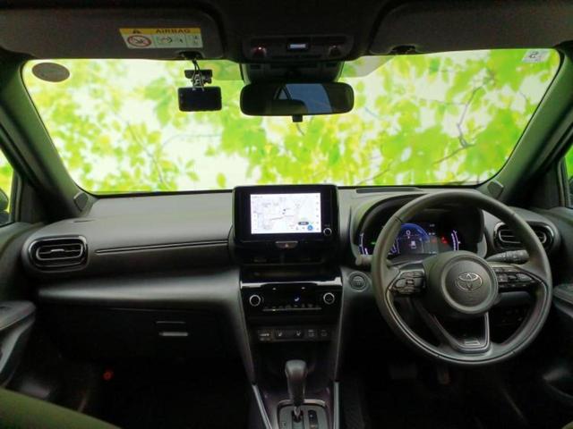 ヤリスクロス ハイブリッドZウルバーノ 保証書/ディスプレイオーディオ8インチ/トヨタセーフティセンス/シートヒーター/パノラミックビューモニター/車線逸脱防止支援システム/電動バックドア/ドライブレコーダー 前後 衝突被害軽減システム(8枚目)