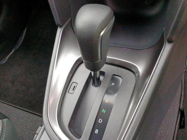 ヤリスクロス ハイブリッドZウルバーノ 保証書/ディスプレイオーディオ8インチ/トヨタセーフティセンス/シートヒーター/パノラミックビューモニター/車線逸脱防止支援システム/電動バックドア/ドライブレコーダー 前後 衝突被害軽減システム(18枚目)