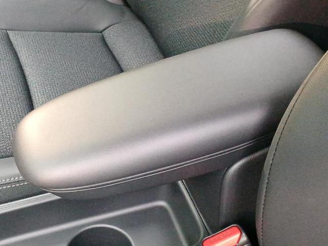 ヤリスクロス ハイブリッドZウルバーノ 保証書/ディスプレイオーディオ8インチ/トヨタセーフティセンス/シートヒーター/パノラミックビューモニター/車線逸脱防止支援システム/電動バックドア/ドライブレコーダー 前後 衝突被害軽減システム(32枚目)