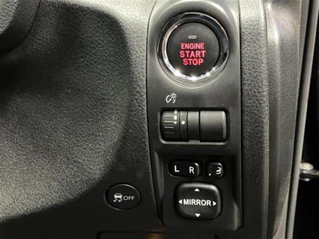 エクシーガクロスオーバー７ ４ＷＤモダンスタイル　保証書／社外　ＳＤナビ／衝突安全装置／シートヒーター／車線逸脱防止支援システム／シート　ハーフレザー／ヘッドランプ　ＨＩＤ／Ｂｌｕｅｔｏｏｔｈ接続／ＥＴＣ／ＥＢＤ付ＡＢＳ／横滑り防止装置　バックカメラ（16枚目）