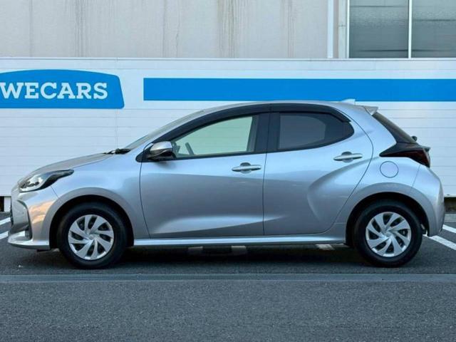 ヤリス ハイブリッドＸ　保証書／ディスプレイオーディオ／トヨタセーフティセンス／車線逸脱防止支援システム／ヘッドランプ　ＬＥＤ／Ｂｌｕｅｔｏｏｔｈ接続／ＥＴＣ２．０／ＥＢＤ付ＡＢＳ／横滑り防止装置／アイドリングストップ（2枚目）