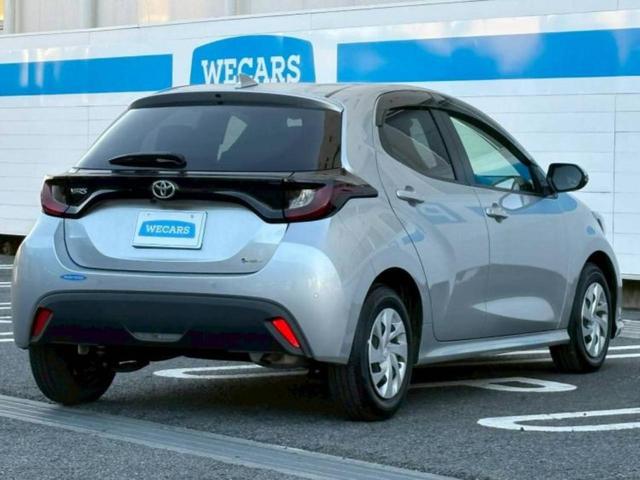 ヤリス ハイブリッドＸ　保証書／ディスプレイオーディオ／トヨタセーフティセンス／車線逸脱防止支援システム／ヘッドランプ　ＬＥＤ／Ｂｌｕｅｔｏｏｔｈ接続／ＥＴＣ２．０／ＥＢＤ付ＡＢＳ／横滑り防止装置／アイドリングストップ（3枚目）