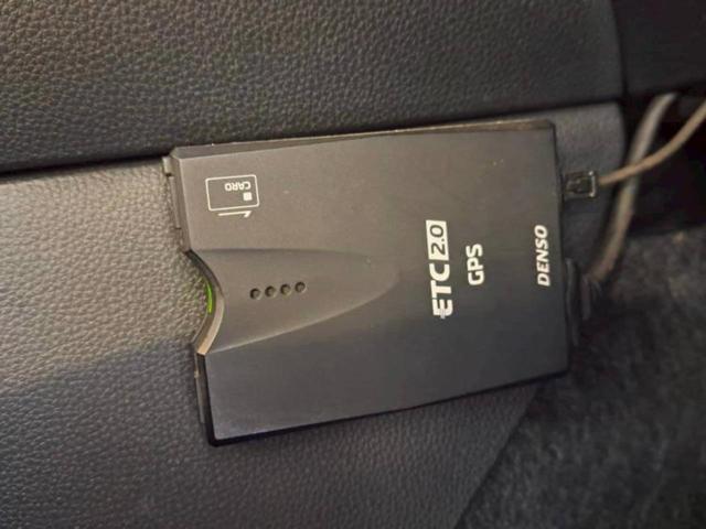 ヤリス ハイブリッドＸ　保証書／ディスプレイオーディオ／トヨタセーフティセンス／車線逸脱防止支援システム／ヘッドランプ　ＬＥＤ／Ｂｌｕｅｔｏｏｔｈ接続／ＥＴＣ２．０／ＥＢＤ付ＡＢＳ／横滑り防止装置／アイドリングストップ（18枚目）