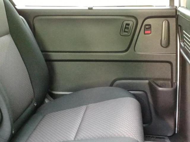 フリードハイブリッド ハイブリッドGブラックスタイル 保証書/社外 8インチ SDナビ/フリップダウンモニター 社外 10.1インチ/衝突安全装置/両側電動スライドドア/シートヒーター/車線逸脱防止支援システム/ヘッドランプ LED/ETC バックカメラ(22枚目)