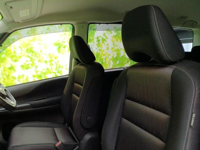 セレナ ハイウェイスタープロパイロットエディション　新品タイヤ／純正　ＳＤナビ／フリップダウンモニター／エマージェンシーブレーキ／両側電動スライドドア／車線逸脱防止支援システム／パーキングアシスト　バックガイド／ヘッドランプ　ＨＩＤ　バックカメラ（7枚目）