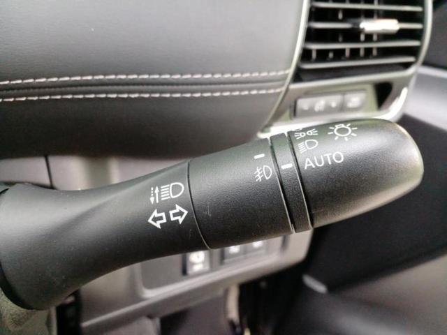 セレナ ハイウェイスタープロパイロットエディション　新品タイヤ／純正　ＳＤナビ／フリップダウンモニター／エマージェンシーブレーキ／両側電動スライドドア／車線逸脱防止支援システム／パーキングアシスト　バックガイド／ヘッドランプ　ＨＩＤ　バックカメラ（16枚目）