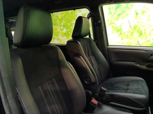 エスクァイア ハイブリッドＧｉプレミアムＰブラックテーラード　純正エアロ／保証書／純正　９インチ　ＳＤナビ／衝突安全装置／両側電動スライドドア／シートヒーター／車線逸脱防止支援システム／シート　ハーフレザー／パーキングアシスト　バックガイド　衝突被害軽減システム（4枚目）