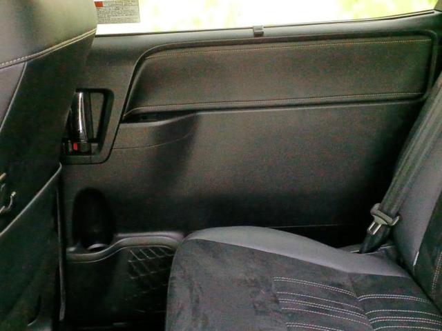 エスクァイア ハイブリッドＧｉプレミアムＰブラックテーラード　純正エアロ／保証書／純正　９インチ　ＳＤナビ／衝突安全装置／両側電動スライドドア／シートヒーター／車線逸脱防止支援システム／シート　ハーフレザー／パーキングアシスト　バックガイド　衝突被害軽減システム（24枚目）