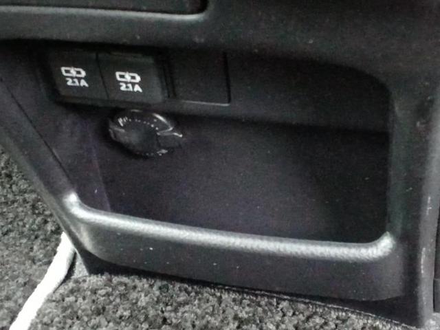 エスクァイア ハイブリッドＧｉプレミアムＰブラックテーラード　純正エアロ／保証書／純正　９インチ　ＳＤナビ／衝突安全装置／両側電動スライドドア／シートヒーター／車線逸脱防止支援システム／シート　ハーフレザー／パーキングアシスト　バックガイド　衝突被害軽減システム（38枚目）