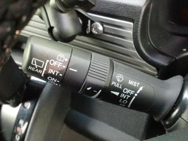 Ｎ－ＶＡＮ＋スタイル クール・ターボホンダセンシング　保証書／衝突安全装置／車線逸脱防止支援システム／ヘッドランプ　ＨＩＤ／ＥＴＣ／ＥＢＤ付ＡＢＳ／横滑り防止装置／アイドリングストップ／エアバッグ　運転席／エアバッグ　助手席／パワーウインドウ　記録簿（12枚目）