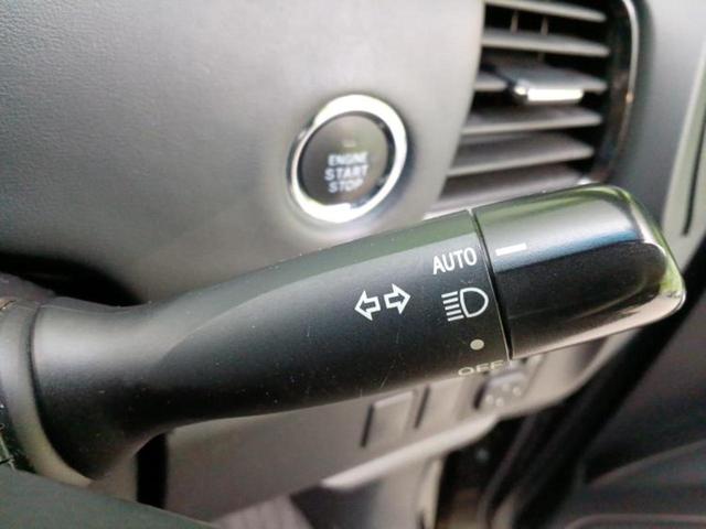 エスティマ アエラスプレミアム　新品タイヤ／保証書／純正　９インチ　ＳＤナビ／フリップダウンモニター　純正　１０．１インチ／衝突安全装置／両側電動スライドドア／車線逸脱防止支援システム／シート　ハーフレザー　衝突被害軽減システム（16枚目）