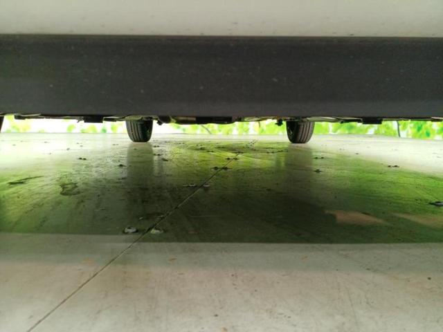 パッソ Ｘ　Ｓ　新品タイヤ／保証書／純正　ＳＤナビ／衝突安全装置／車線逸脱防止支援システム／Ｂｌｕｅｔｏｏｔｈ接続／ＥＴＣ２．０／ＥＢＤ付ＡＢＳ／横滑り防止装置／アイドリングストップ／フルセグＴＶ／エアバッグ　運転席（43枚目）